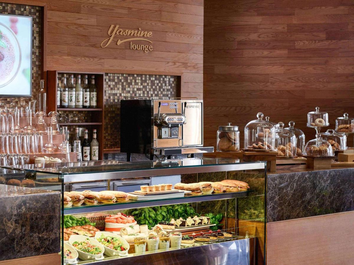 스위스오텔 알 구라이르 두바이 호텔 외부 사진 Jasmine Lounge at Dubai International Airport